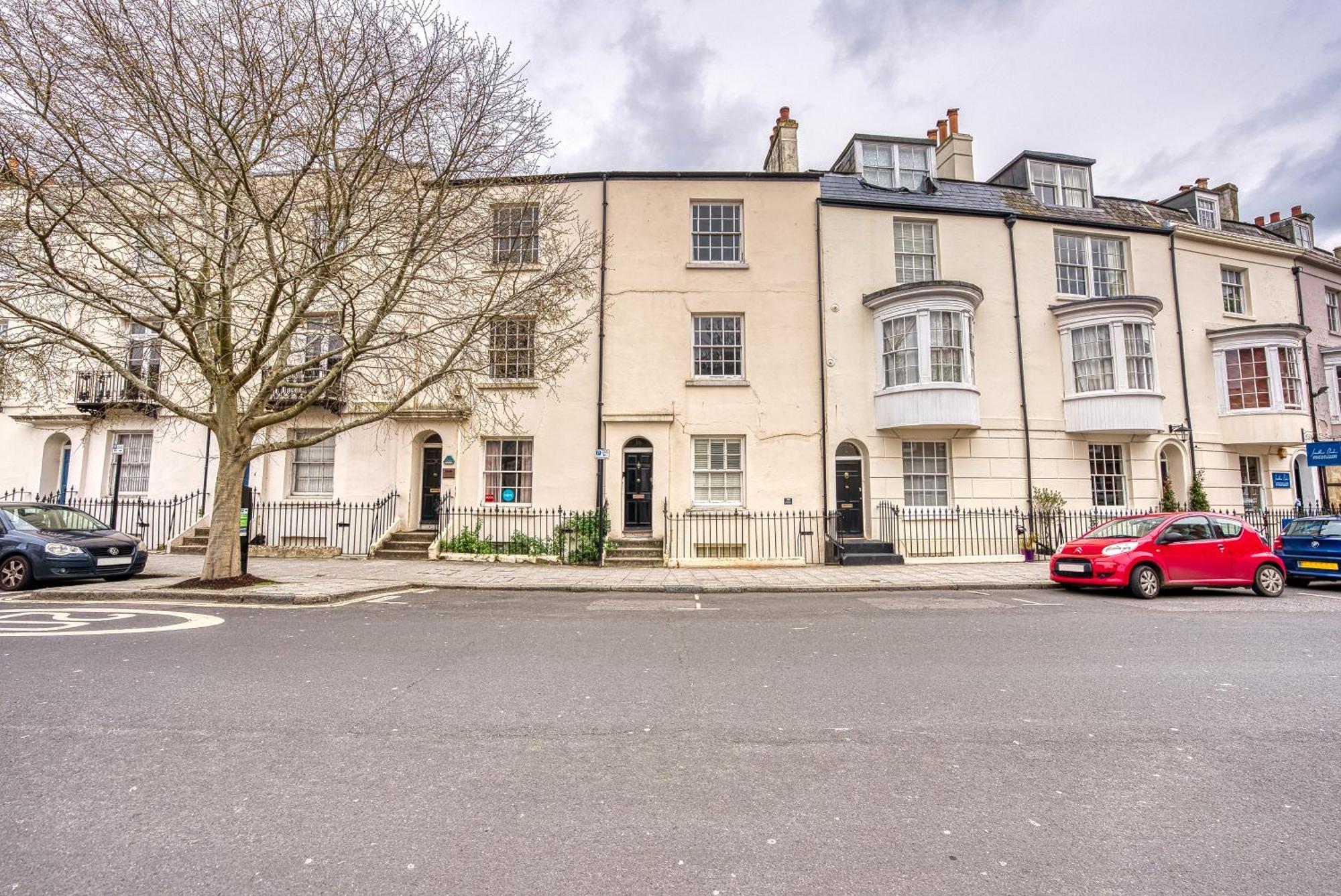 2 Bed Stunning Chic Modern Spacious Apt, Ocean Village, Southampton - Plenty Of Parking - By Blue Puffin Stays 外观 照片