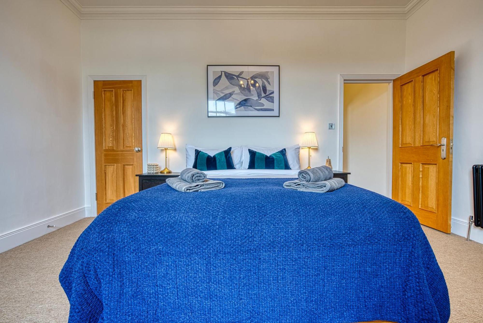 2 Bed Stunning Chic Modern Spacious Apt, Ocean Village, Southampton - Plenty Of Parking - By Blue Puffin Stays 外观 照片