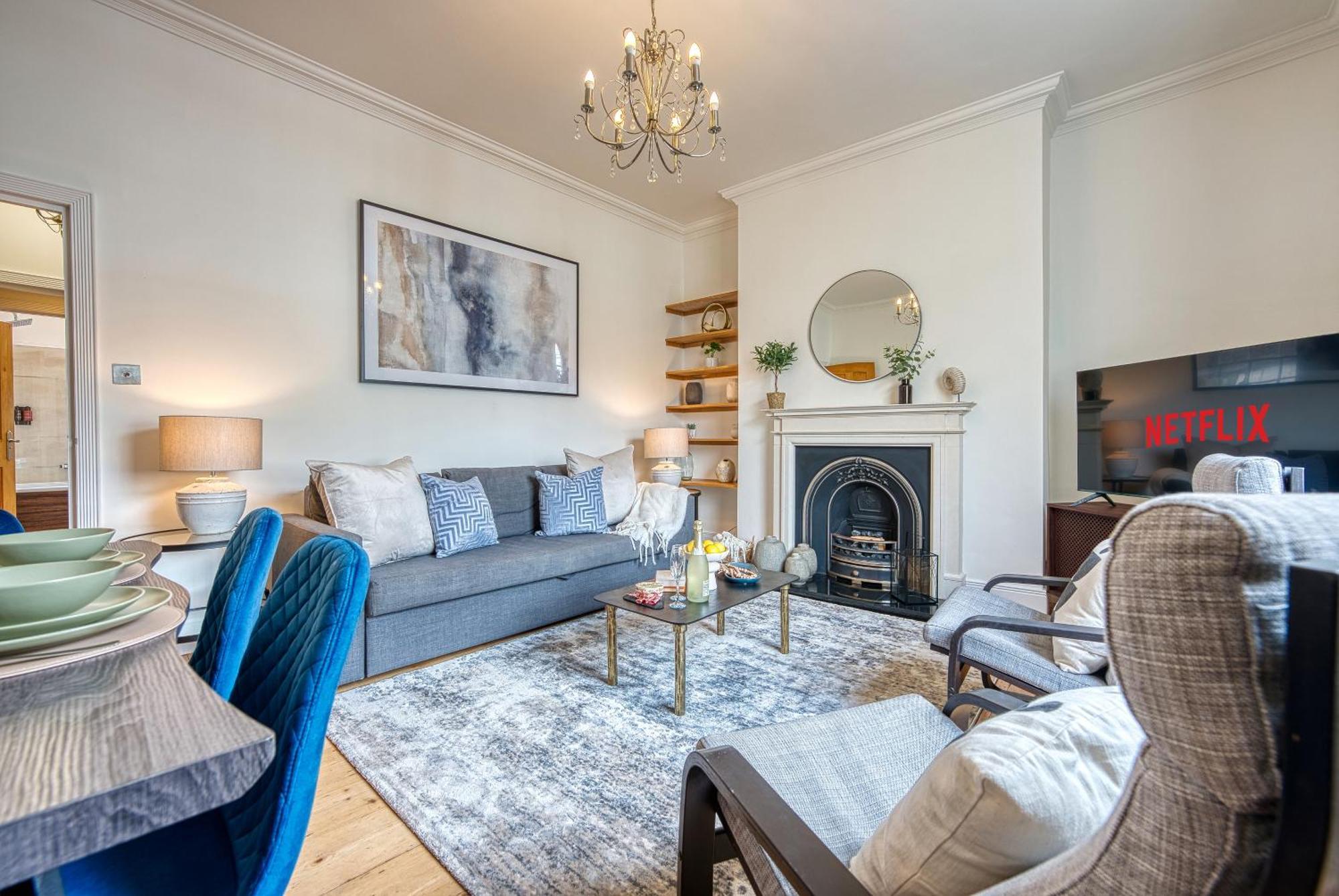 2 Bed Stunning Chic Modern Spacious Apt, Ocean Village, Southampton - Plenty Of Parking - By Blue Puffin Stays 外观 照片