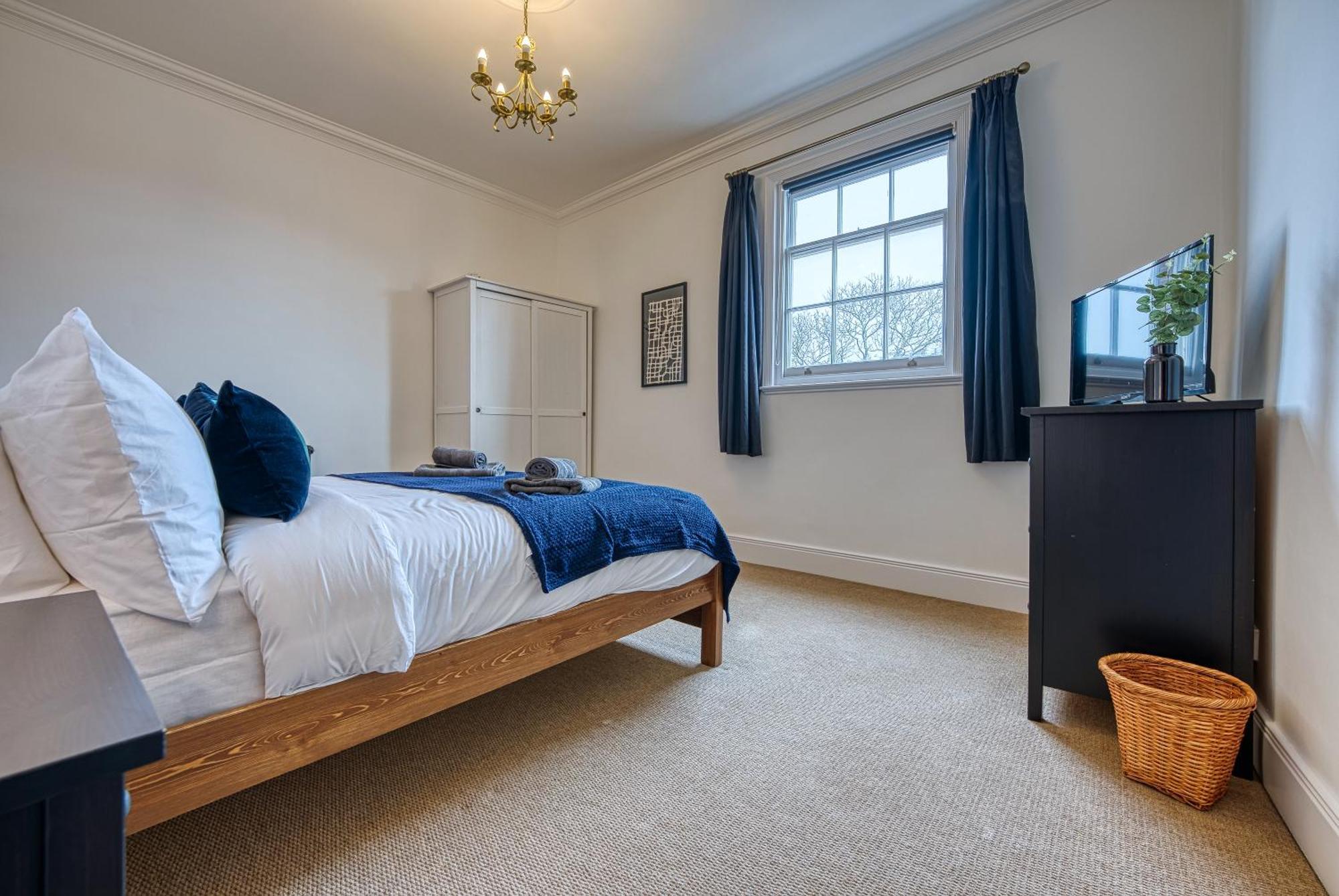 2 Bed Stunning Chic Modern Spacious Apt, Ocean Village, Southampton - Plenty Of Parking - By Blue Puffin Stays 外观 照片